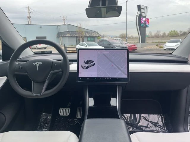 2021 Tesla Model Y Performance - Image 21 of 21