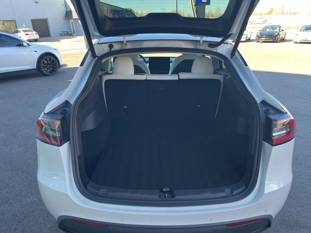 2021 Tesla Model Y Performance - Image 15 of 21