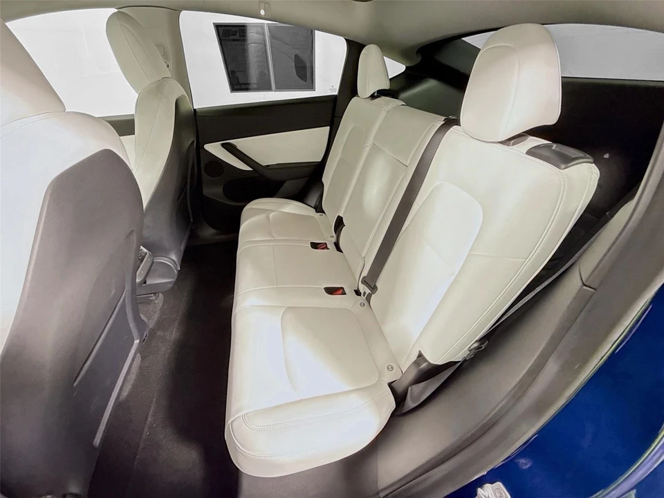 2021 Tesla Model Y Performance - Image 15 of 21