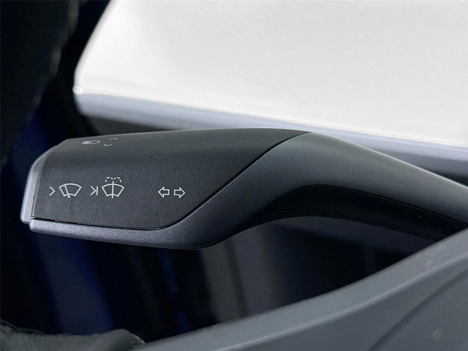 2021 Tesla Model Y Performance - Image 5 of 21