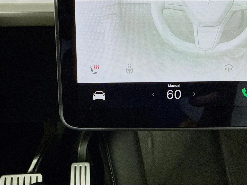 2021 Tesla Model Y Performance - Image 11 of 21