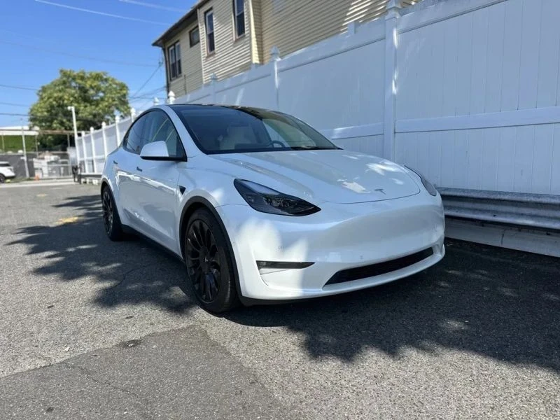 2021 Tesla Model Y Performance - Image 3 of 12