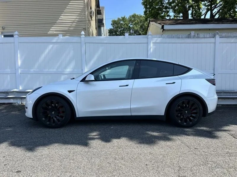 2021 Tesla Model Y Performance - Image 4 of 12