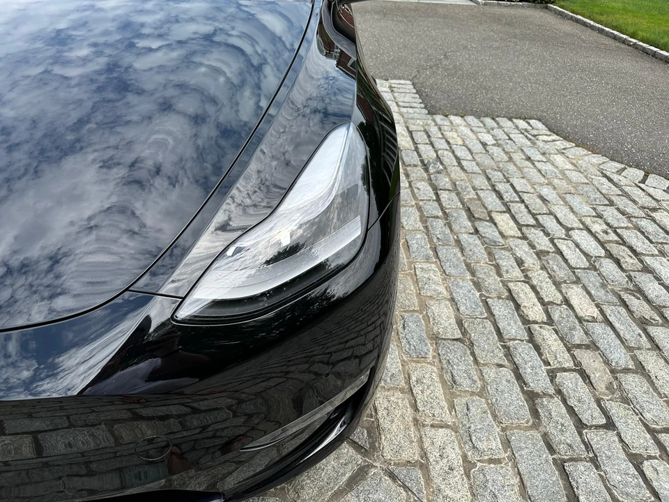 2021 Tesla Model Y Performance - Image 26 of 31