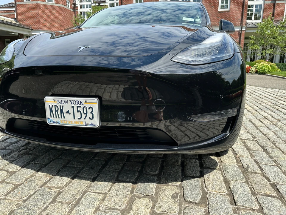 2021 Tesla Model Y Performance - Image 25 of 31