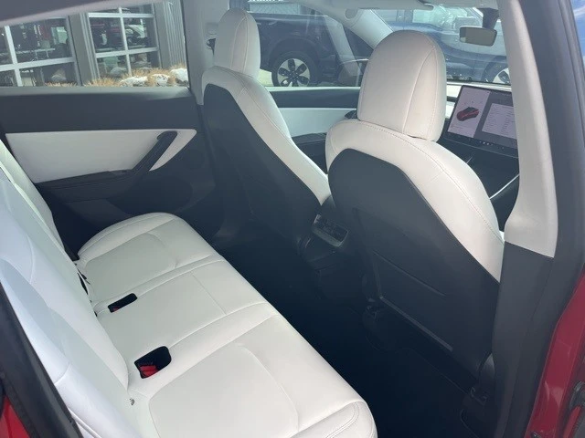 2021 Tesla Model Y Performance - Image 19 of 21