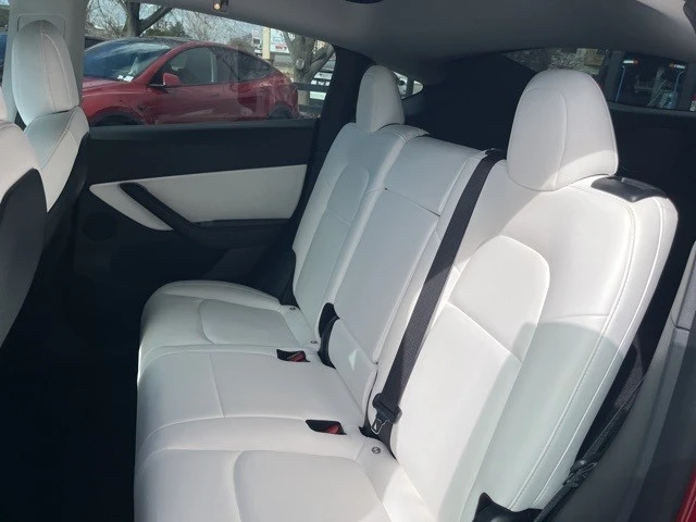 2021 Tesla Model Y Performance - Image 16 of 21