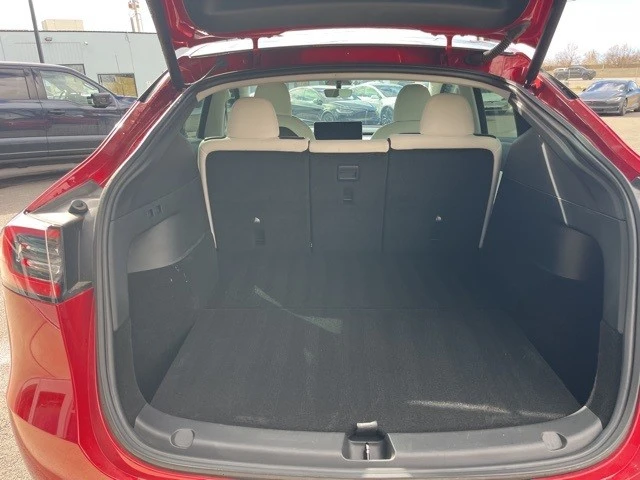 2021 Tesla Model Y Performance - Image 17 of 21
