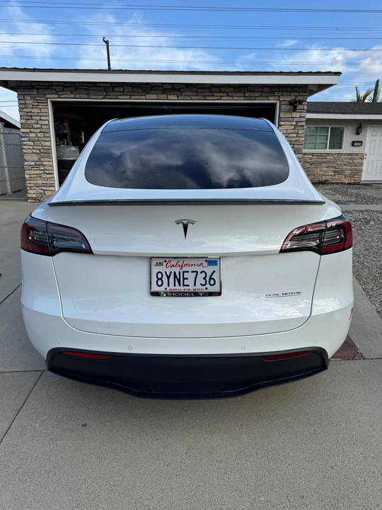 2021 Tesla Model Y Performance - Image 9 of 31