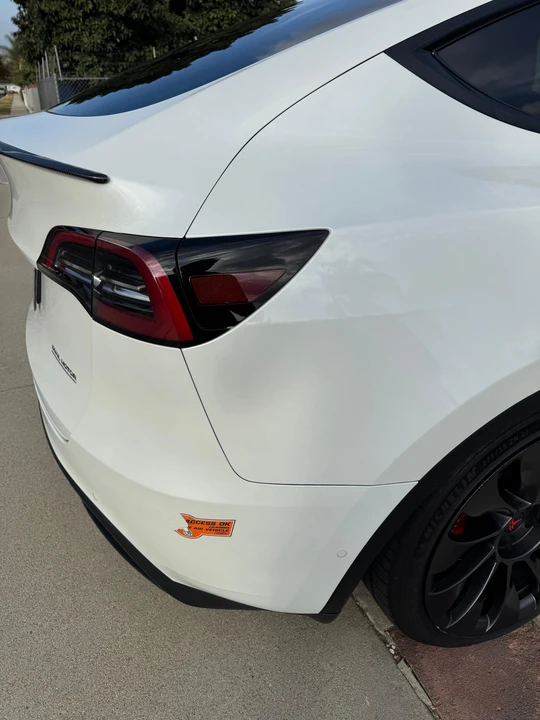 2021 Tesla Model Y Performance - Image 21 of 31