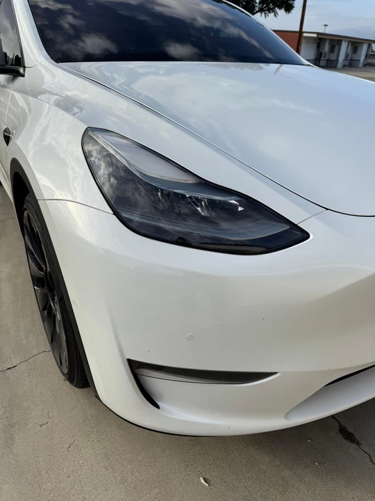2021 Tesla Model Y Performance - Image 13 of 31