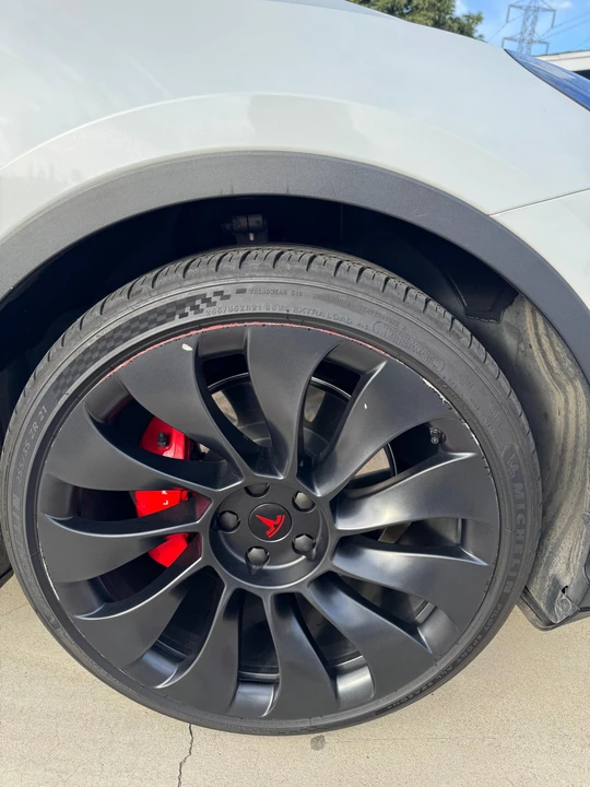 2021 Tesla Model Y Performance - Image 30 of 31