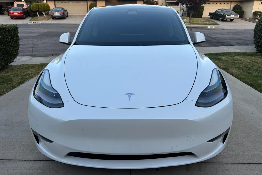 2021 Tesla Model Y Performance - Image 2 of 31