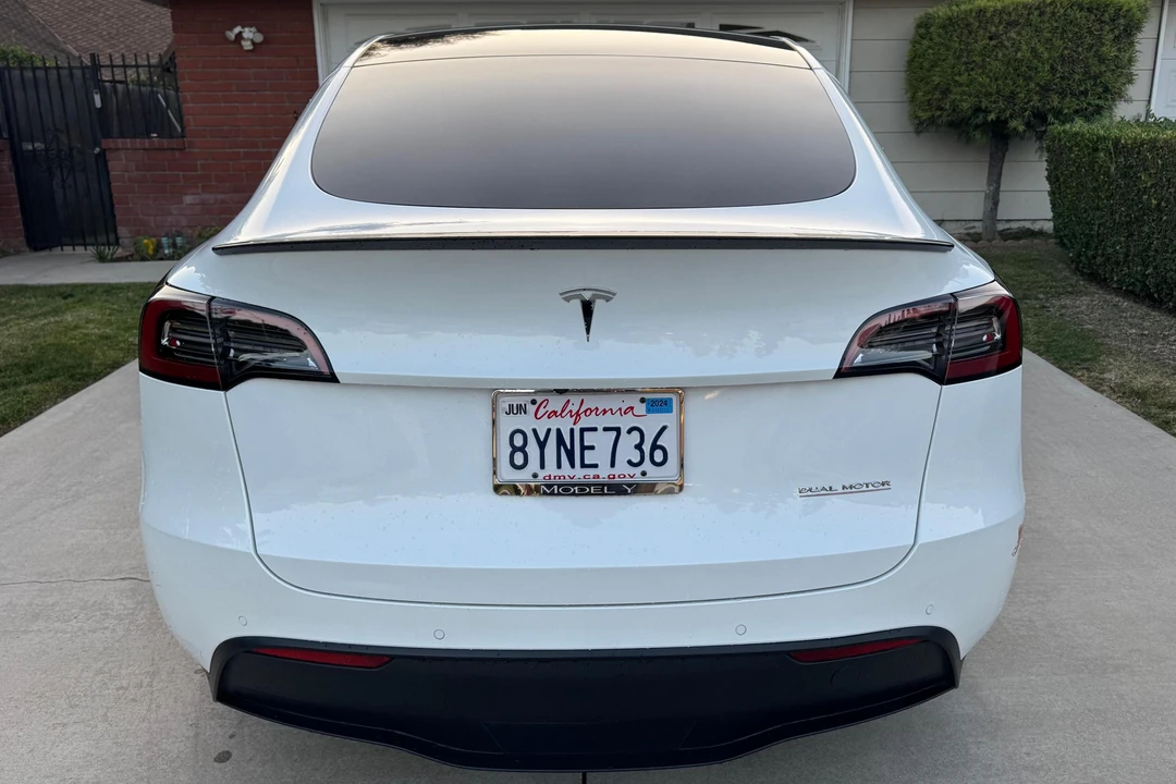2021 Tesla Model Y Performance - Image 5 of 31