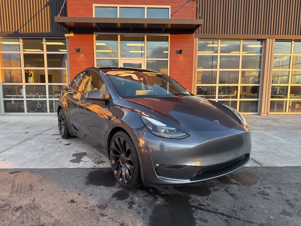 2021 Tesla Model Y Performance - Image 2 of 21