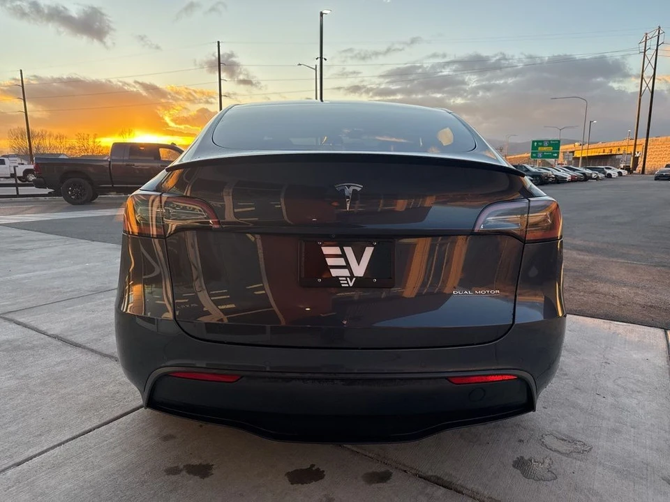 2021 Tesla Model Y Performance - Image 7 of 21