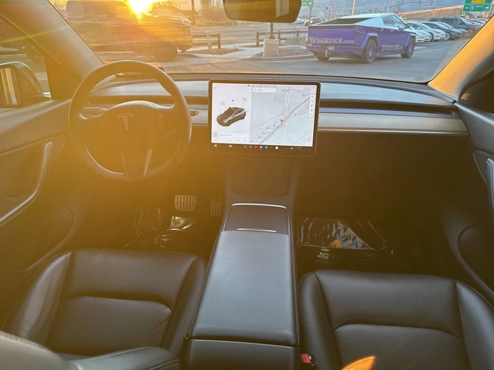 2021 Tesla Model Y Performance - Image 21 of 21