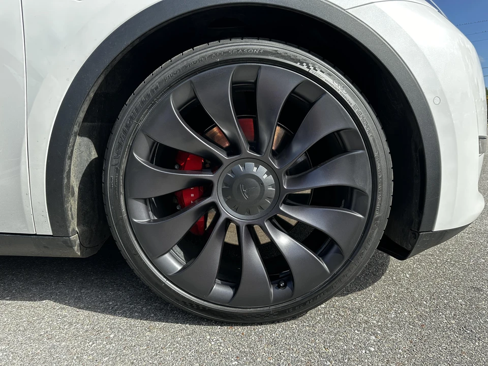 2021 Tesla Model Y Performance - Image 9 of 9