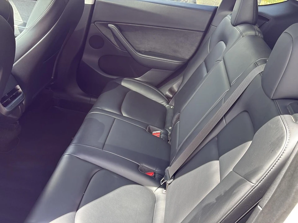 2021 Tesla Model Y Performance - Image 15 of 21