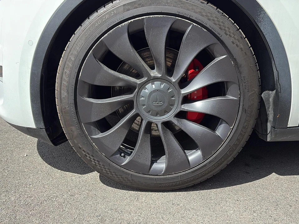 2021 Tesla Model Y Performance - Image 10 of 21