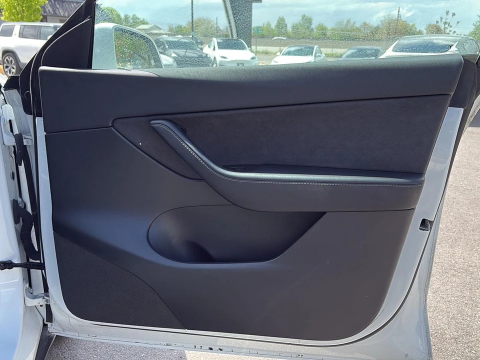 2021 Tesla Model Y Performance - Image 20 of 21