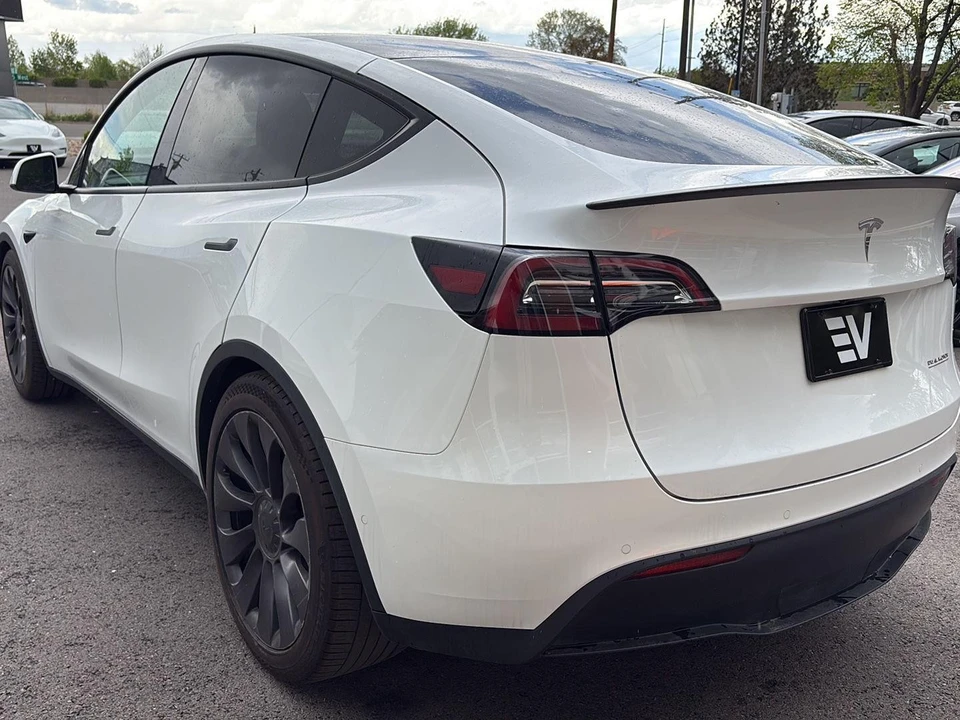 2021 Tesla Model Y Performance - Image 6 of 21