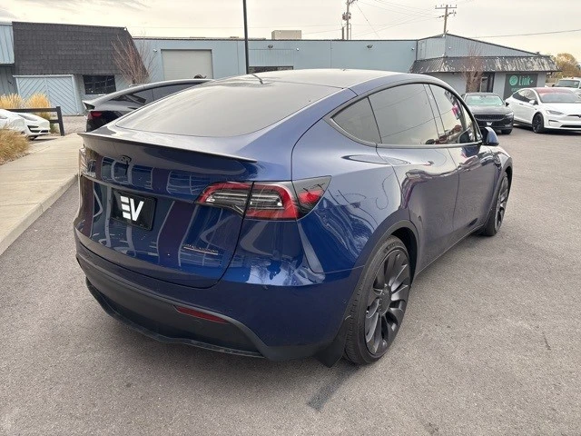 2021 Tesla Model Y Performance - Image 8 of 21