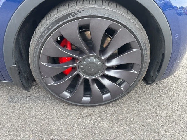 2021 Tesla Model Y Performance - Image 10 of 21