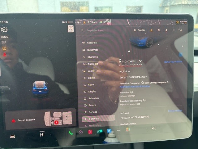 2021 Tesla Model Y Performance - Image 11 of 21