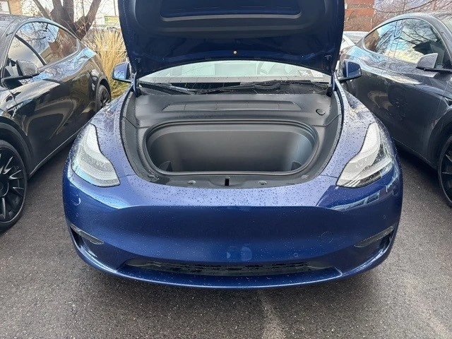 2021 Tesla Model Y Performance - Image 15 of 21