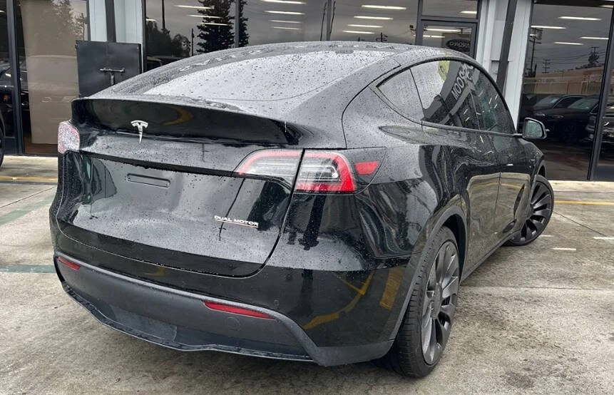 2021 Tesla Model Y Performance - Image 2 of 11