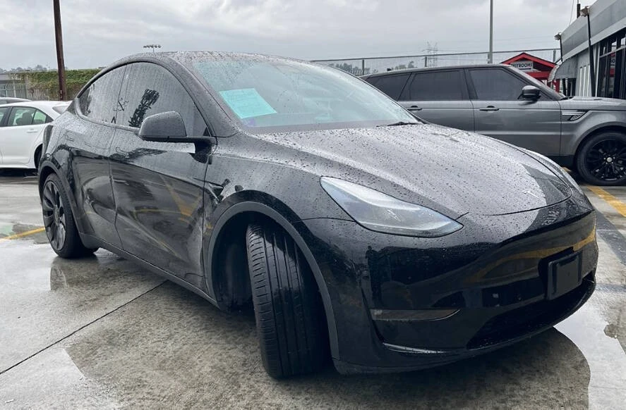 2021 Tesla Model Y Performance - Image 3 of 11