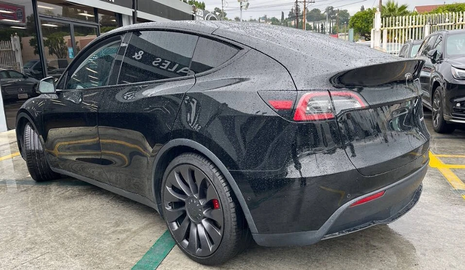2021 Tesla Model Y Performance - Image 4 of 11