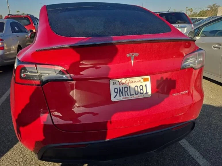 2021 Tesla Model Y Performance - Image 6 of 10