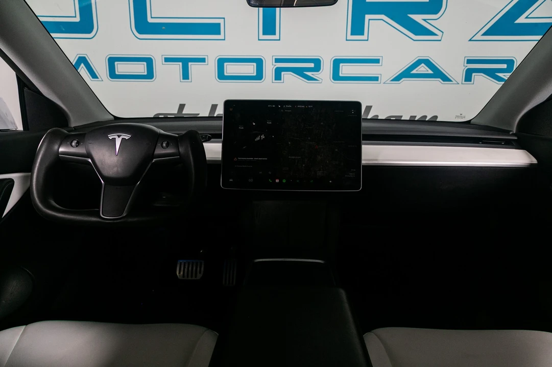 2021 Tesla Model Y Performance - Image 15 of 21