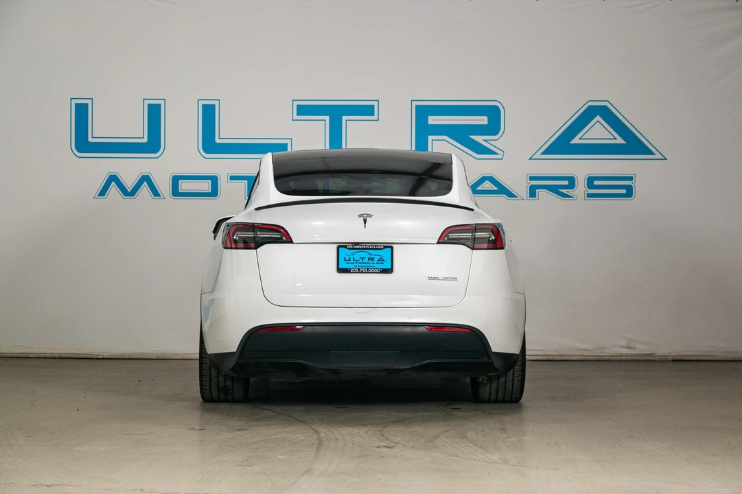 2021 Tesla Model Y Performance - Image 9 of 21