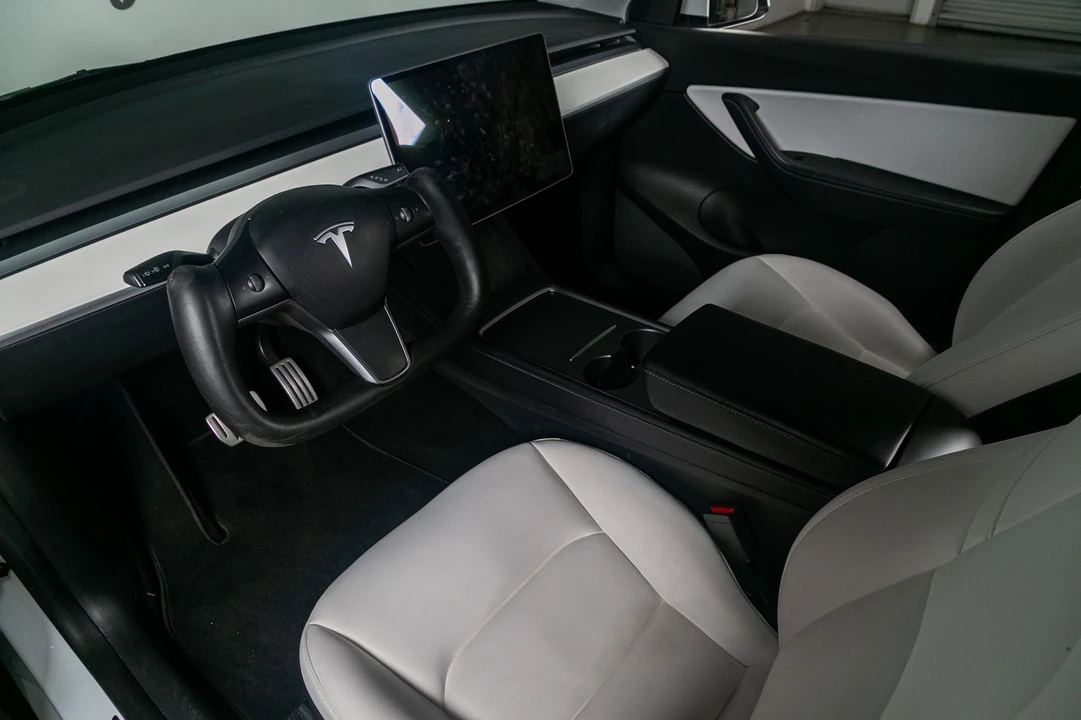 2021 Tesla Model Y Performance - Image 2 of 21