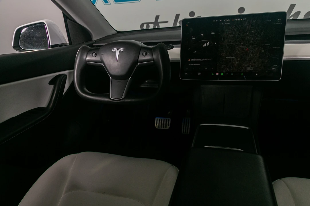 2021 Tesla Model Y Performance - Image 12 of 21