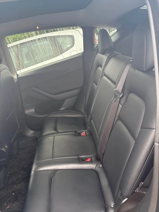 2021 Tesla Model Y Performance - Image 4 of 5
