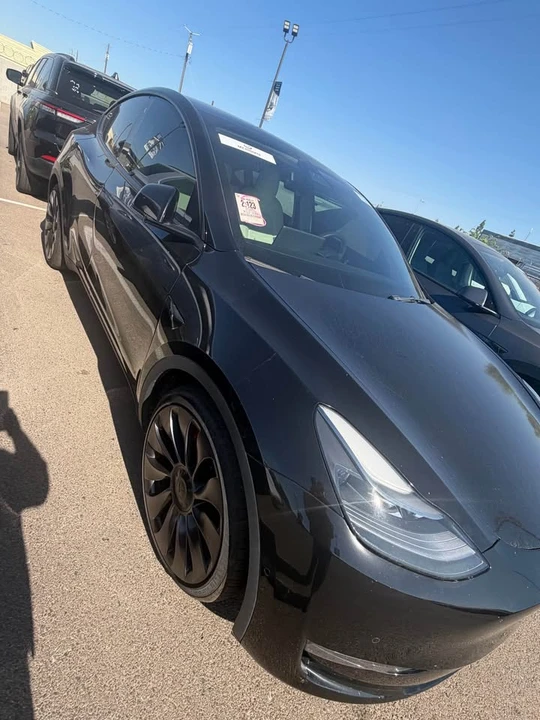 2021 Tesla Model Y Performance - Image 5 of 6