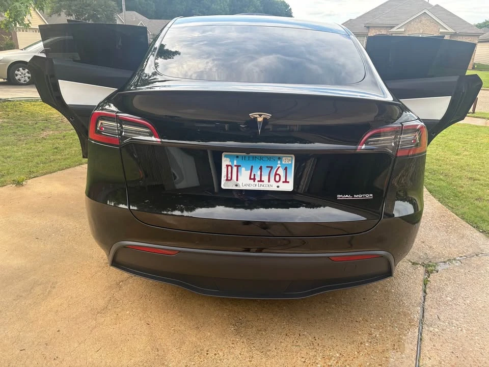 2021 Tesla Model Y Performance - Image 6 of 8