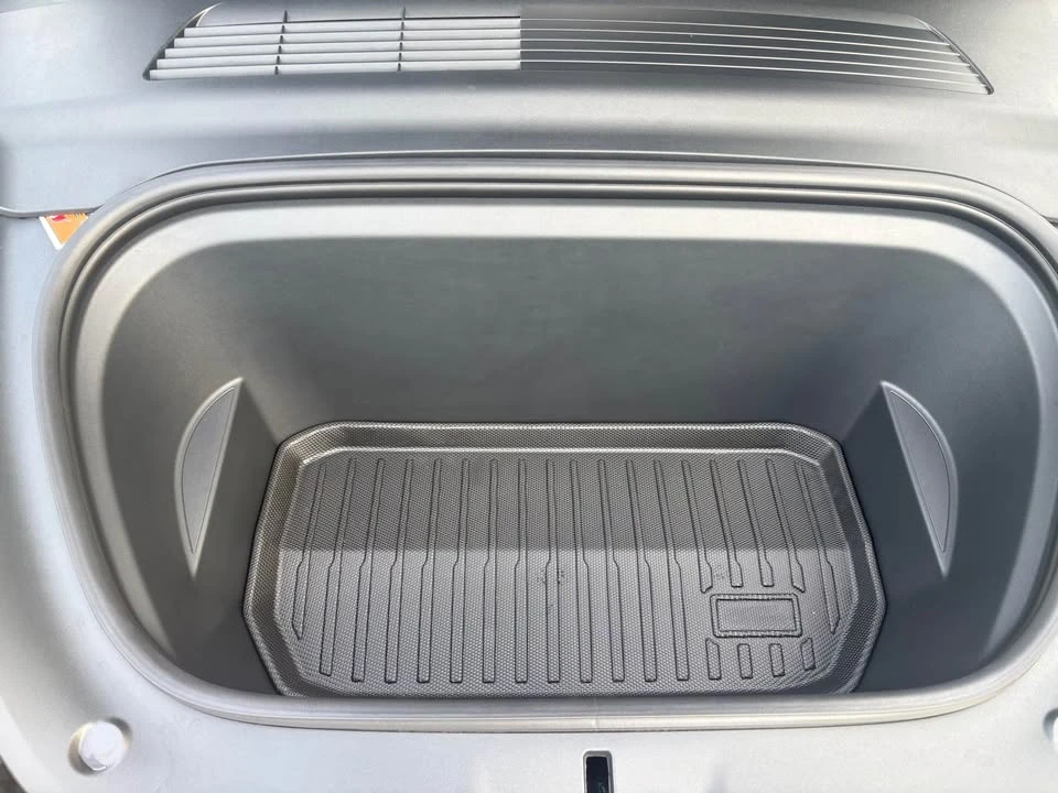 2021 Tesla Model Y Performance - Image 5 of 8