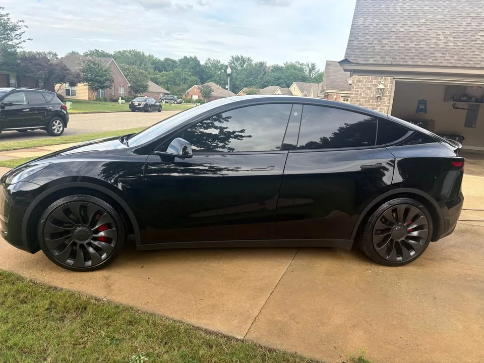 2021 Tesla Model Y Performance - Image 4 of 8