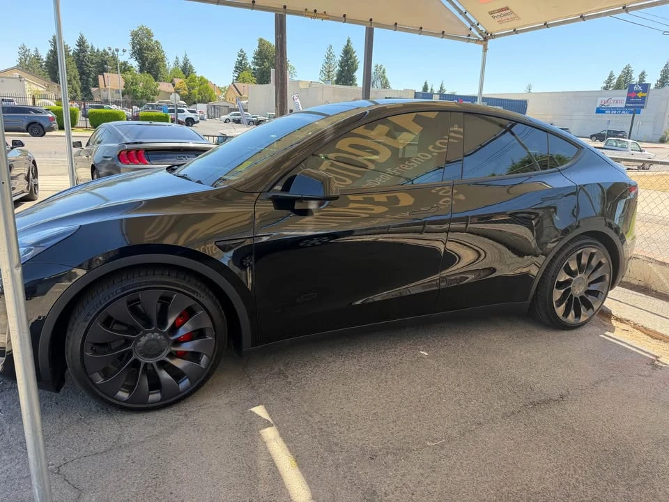 2021 Tesla Model Y Performance - Image 3 of 7