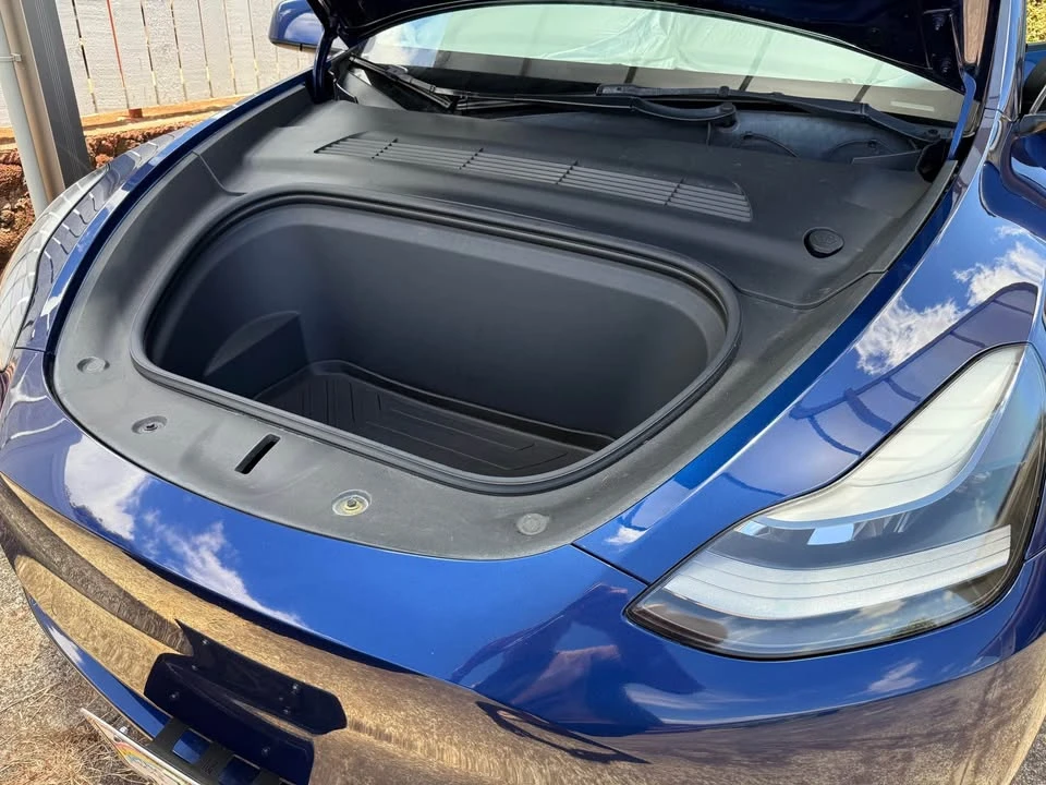 2021 Tesla Model Y Performance - Image 17 of 18