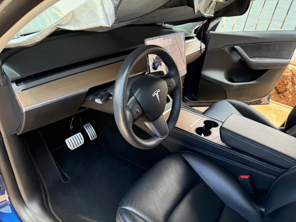 2021 Tesla Model Y Performance - Image 15 of 18