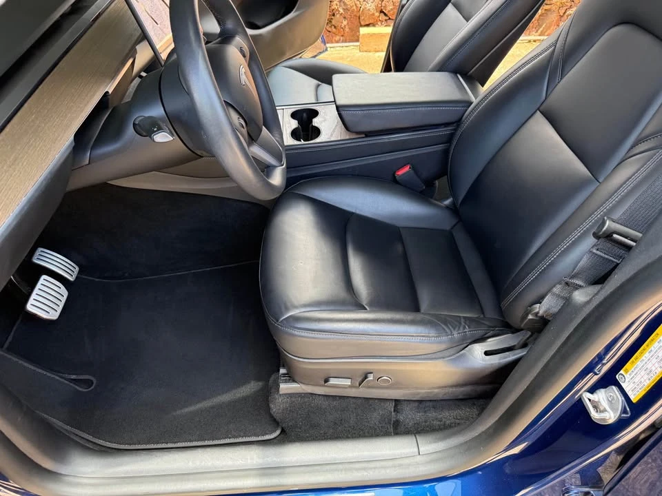 2021 Tesla Model Y Performance - Image 14 of 18