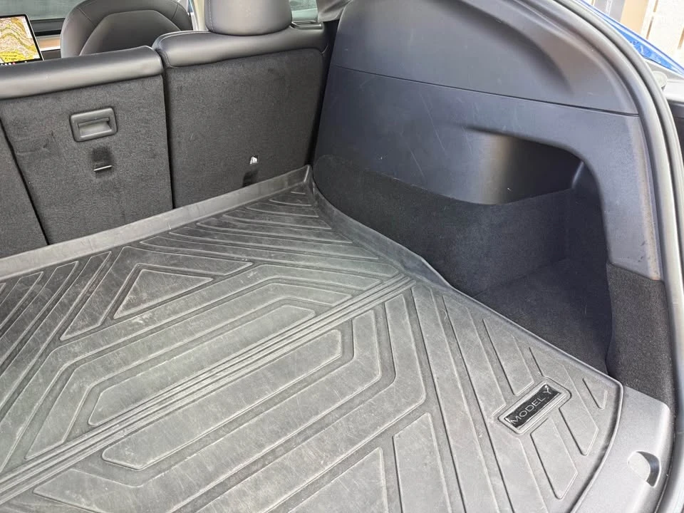 2021 Tesla Model Y Performance - Image 10 of 18