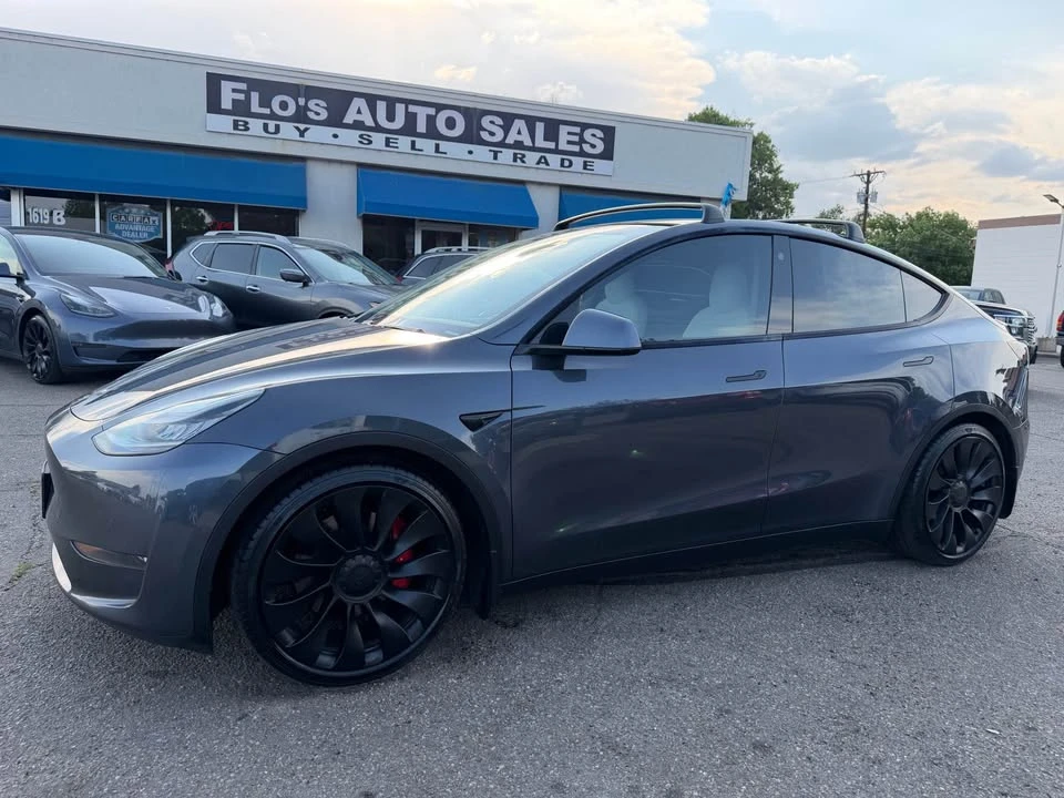 2021 Tesla Model Y Performance - Image 2 of 20