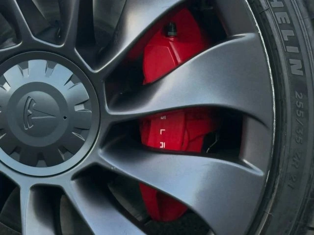 2021 Tesla Model Y Performance - Image 8 of 12